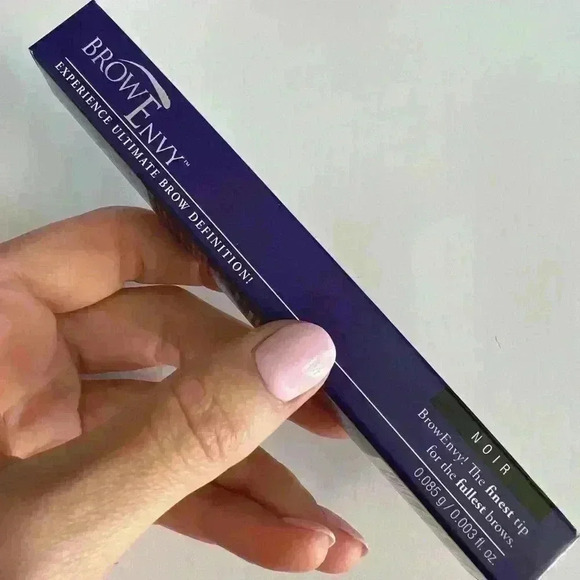 BrowEnvy™ noir black eyebrow pencil - Picture 4 of 5